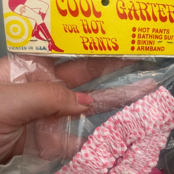 BNIB Deadstock 70s Pink Garter Belt - Picture 2 of 3